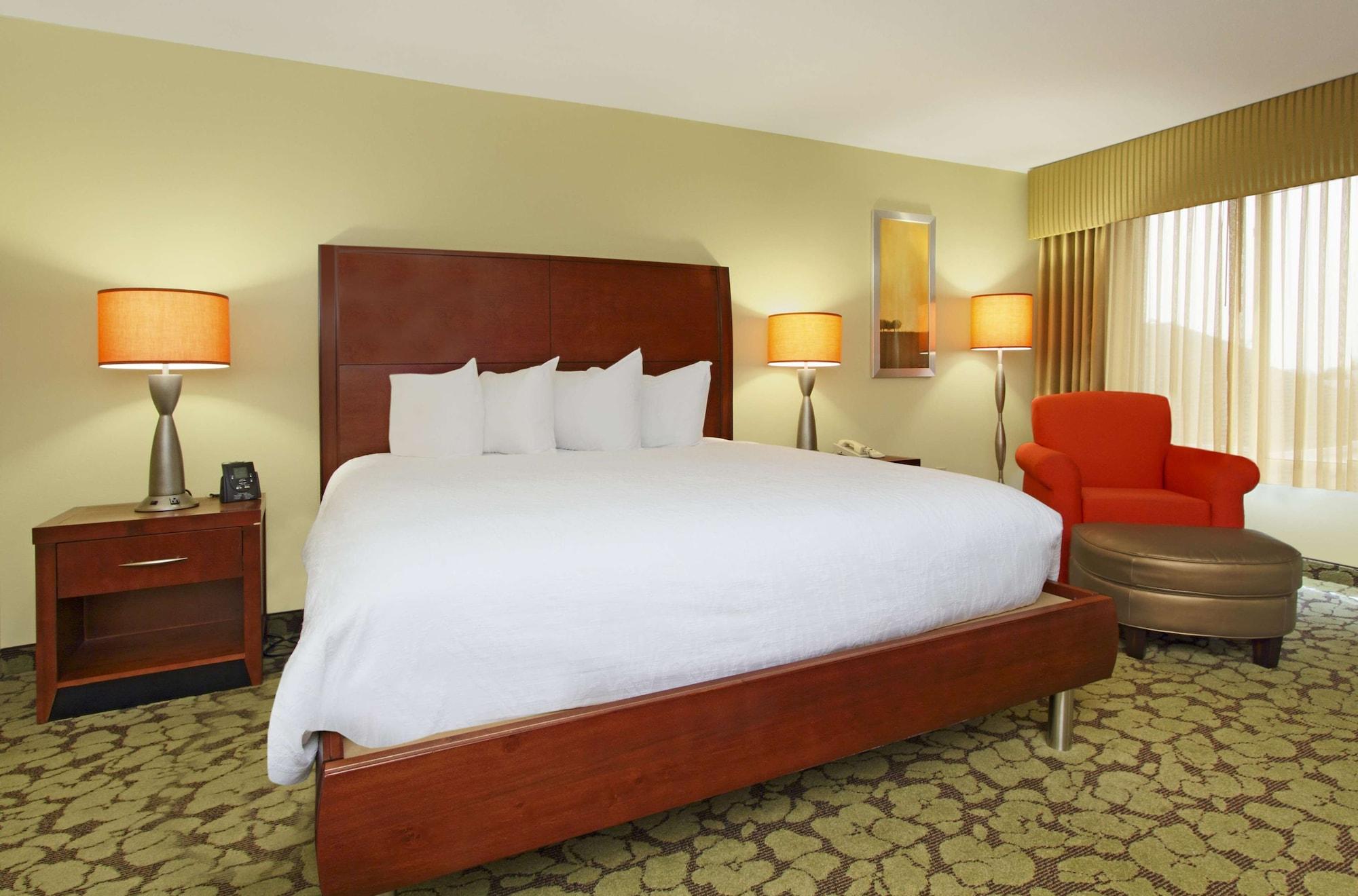 Hotel Hilton Garden Airport