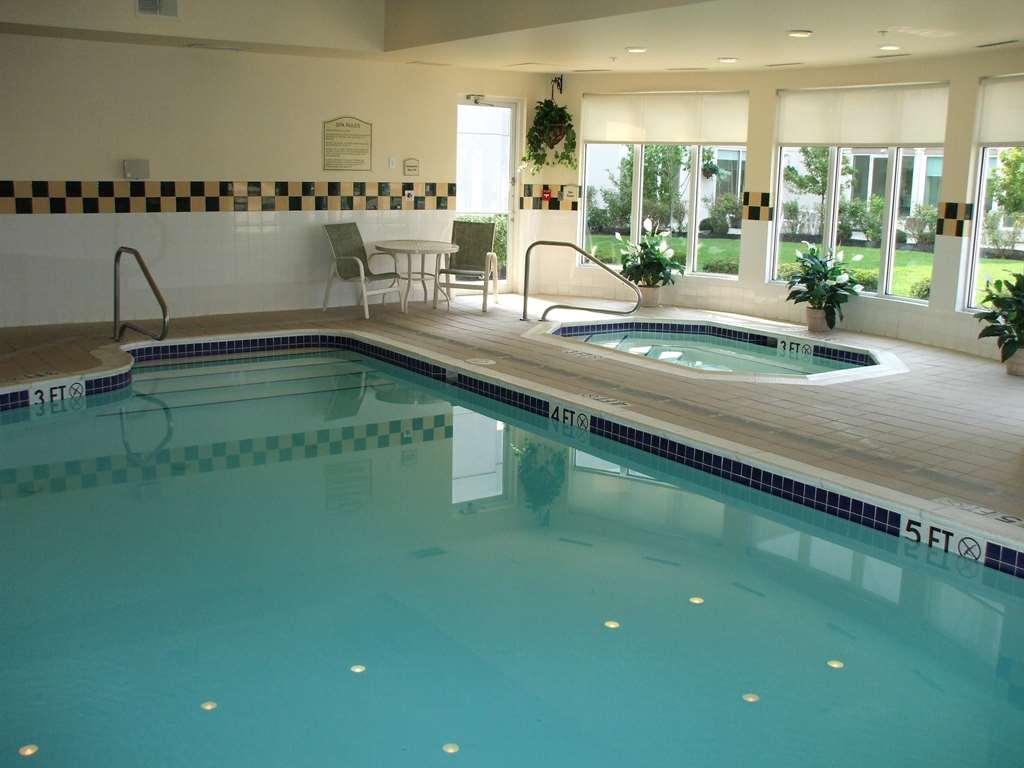 Hilton Garden Airport 3* Columbus